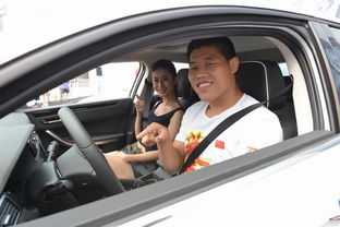 ufc李景亮與觀致陸戰(zhàn)隊(duì)美女親密互動(dòng)